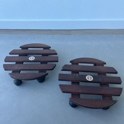 2 Plant Holder With Wheels