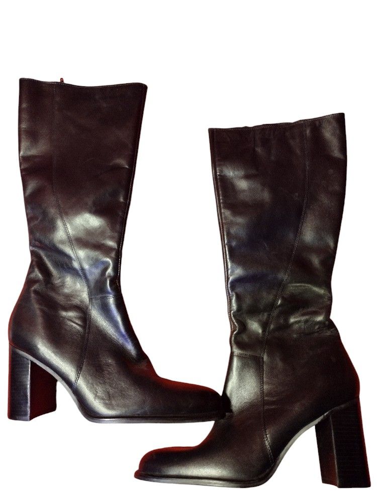 Valerie Stevens black leather high heel boots