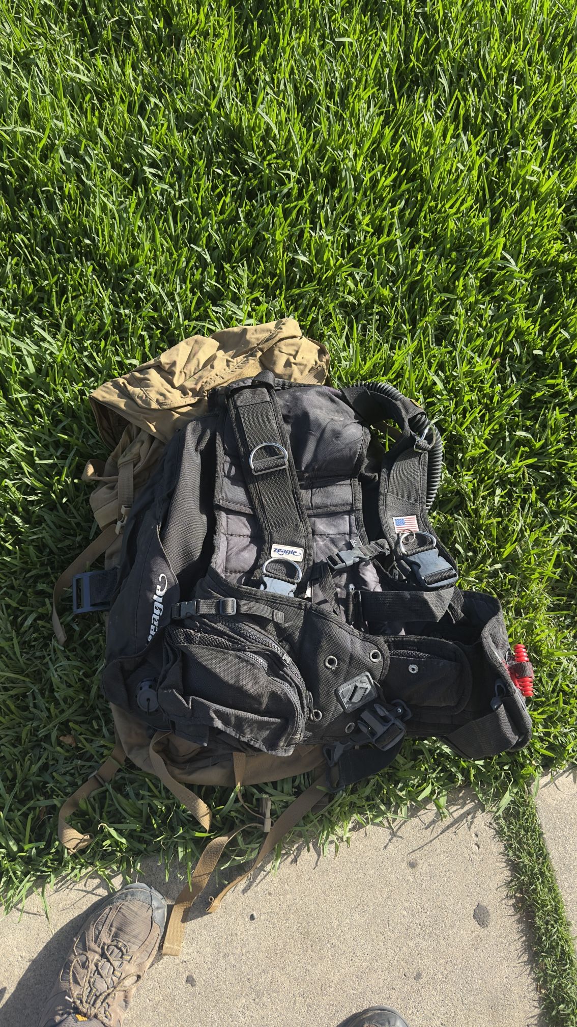Scuba ( Zeagle Ranger BCD) And Usmc Bag