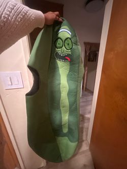 Pickle Rick costume