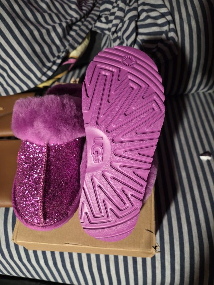 UGG Women's Oh Yeah Glitter Purple Slippers, Size 6