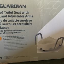 Raised Toilet Seat W/Handles 