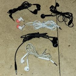 5 Pairs Of Earbuds 