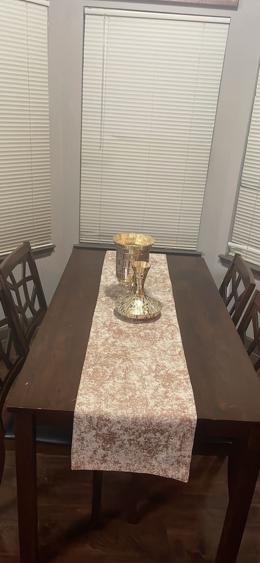 Dining Table With 4 Chairs