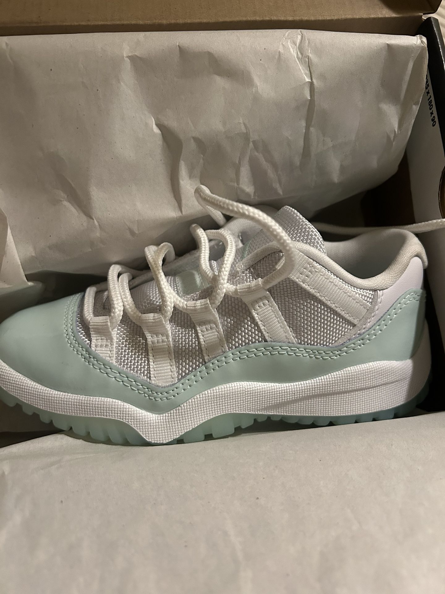 Jordan Retro 11 Low size 12c