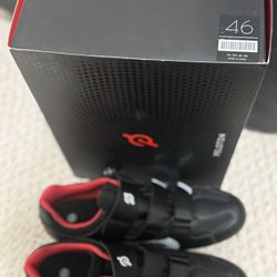 Peloton cycling shoes (size 46/12 men)
