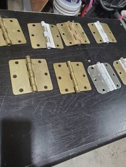Door hinges