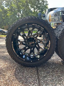 Lethal Off-Road 22x12 Wheels + 35x12.50R22 Tires