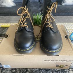 Genuine leather Doc Martens Combat Boots