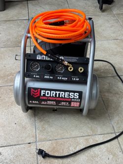 Air Compressor  200 PSI  4 GAL