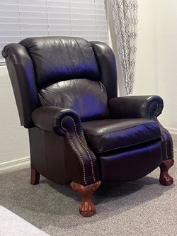 La-Z-Boy Classics Leather Recliner Chair – Wingback Style