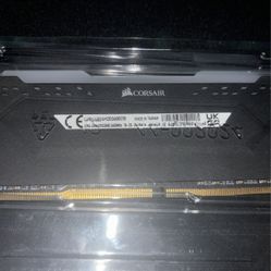 Corsair Vengeance RGB PRO 32 GB DDR4 3600 (PC4-28800) C18 Desktop Memory – Black,CMW64GX4M2D3600C18