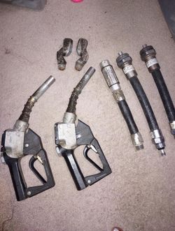 GAS PUMPS NOZZLES
