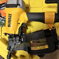 Dewalt Siding nailer (new Used Once)