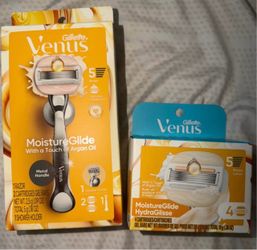 Venus razor and cartridges
