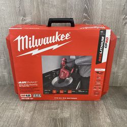 Milwaukee M12 Cordless Drain Cleaning Airsnake Air Gun Kit