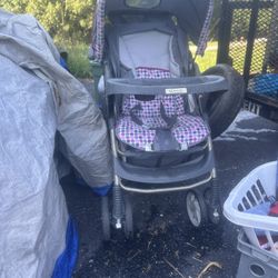 Stroller. Good Condition W Bottom Basket