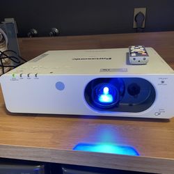Panasonic HDMI Movie TV Projector 