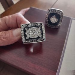 1980 Oakland Raiders Championship Ring.. 