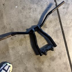 harley touring bars and risers $200