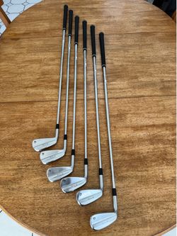 2025 taylormade P770 5-pw LEFT HANDED
