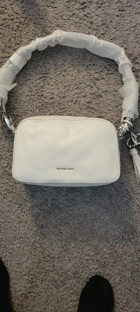 White MIchael Kors Bag.