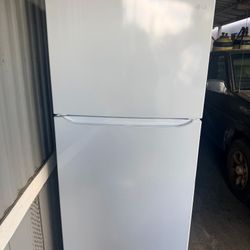 Refrigerator Brand New 30x32x64