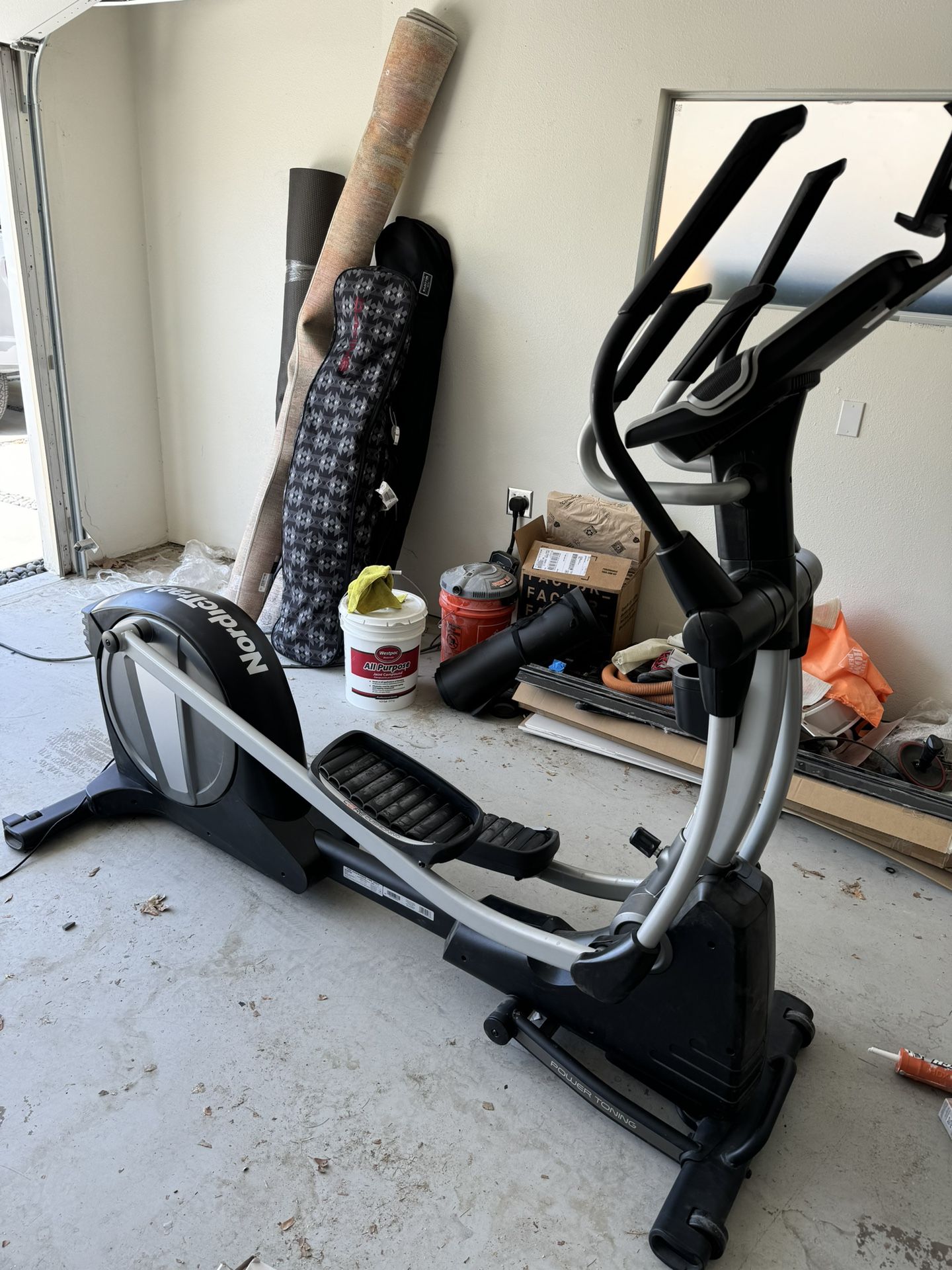 Elliptical Nordictrac