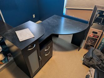 Free Corner Desk