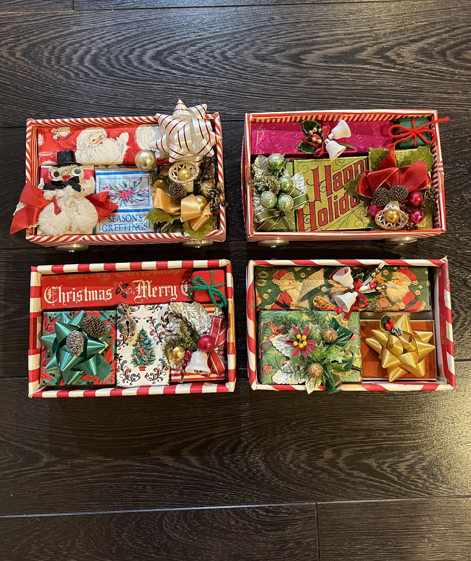 Vintage Homemade set of 4 Christmas Train carts Christmas decor 10” long
