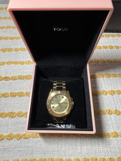 2 Tous Watch One Is Complete With Box And Extra Links Other One Is Just Watch As Is.