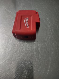 Milwaukee 3mil Amp Fast Charging Adapter