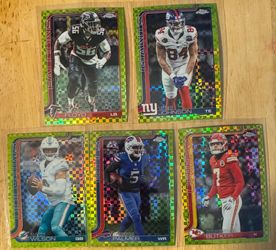 Topps Chrome 2025 lime green  lot of 5