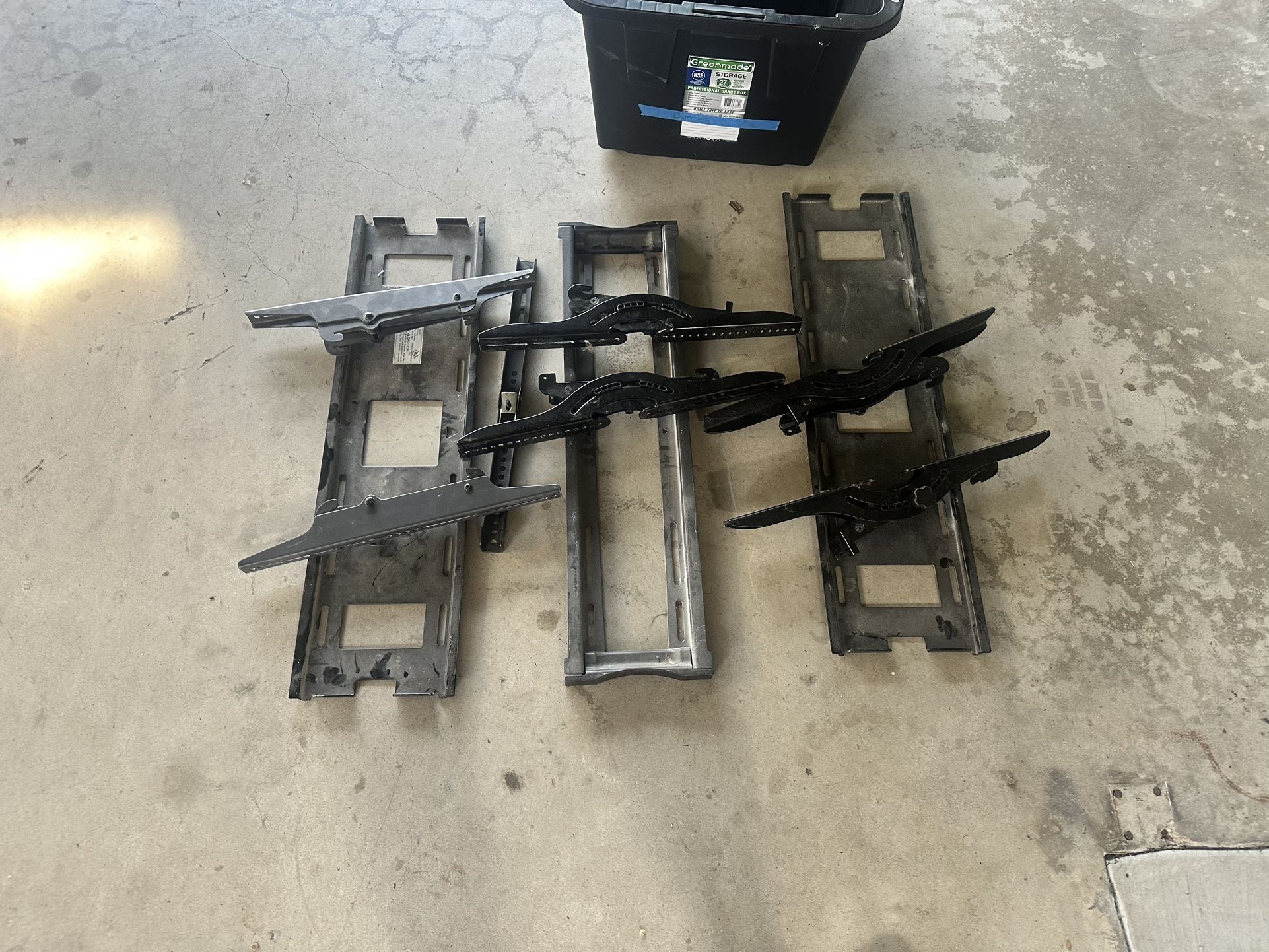 Tv wall mounts have 3 $50 for all 3