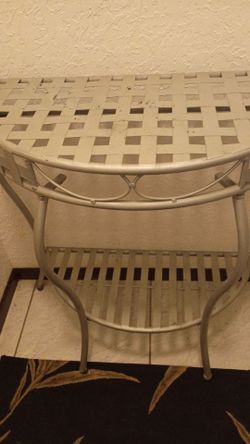 Metal foyer table