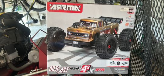 Arma Outcast 4s In Mint Condition