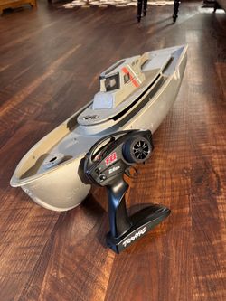 Vintage R/C .. PT109 boat with electronics