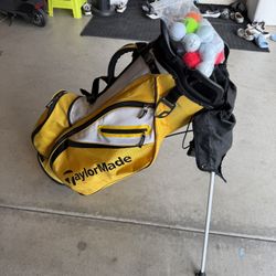 Taylormade stand Golf bag W/ golf balls