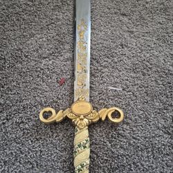 VTG Royal Decrotive Wall Hanger Sword With Coins