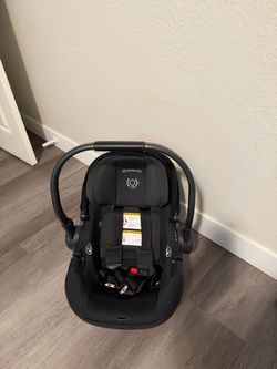 Uppababy Carseat