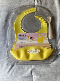 Himirt Silicone Baby Bib with Spoon