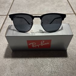 Ray Ban Sunglasses Clubmaster Metal (NEW IN BOX!)