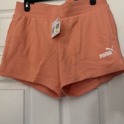 Woman Puma Shorts 