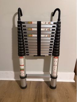 Telescoping Aluminum Extension Ladder