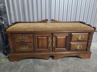 Lane chest with upholstered seat