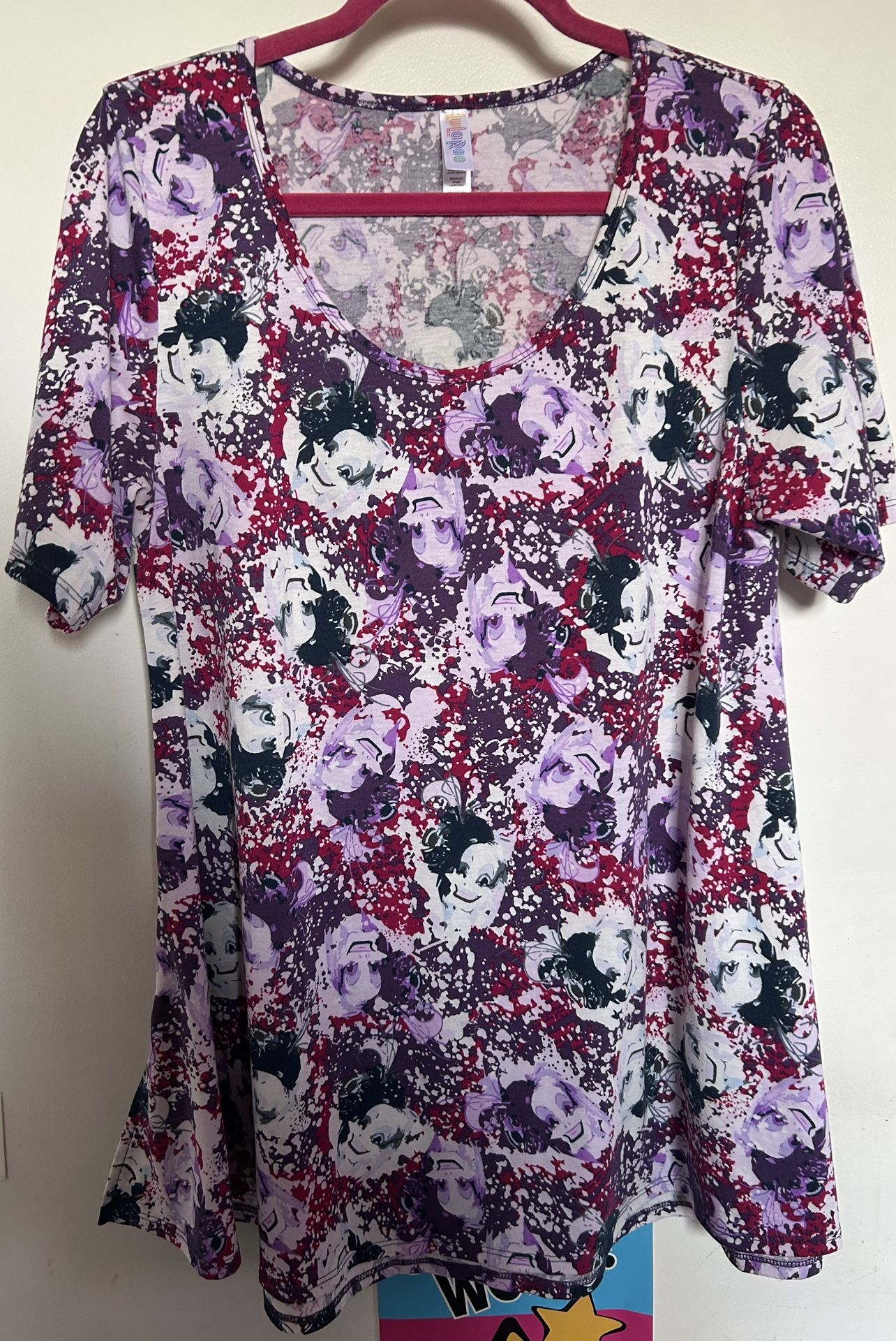 Women’s Disney Villain Perfect T Cruella Deville 101 Dalmations Size L NEW