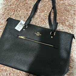 💯 Autentic Coach Purse (new)