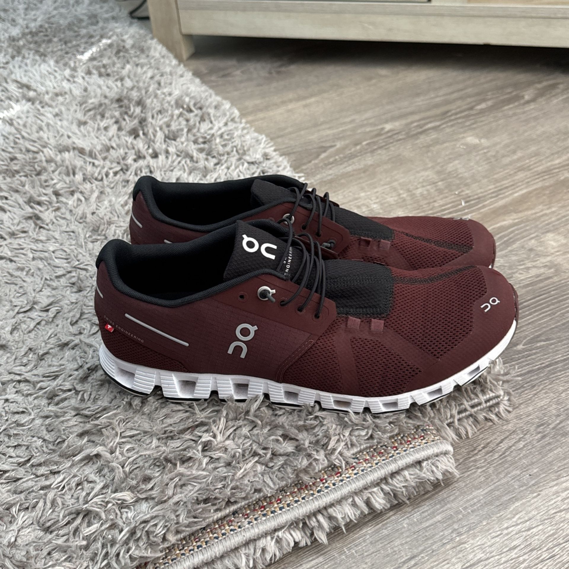 On Shoes - Cloud 5, Maroon, Men 11.5