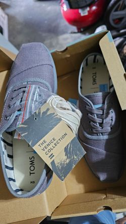 New Tom's Men's Shoes size 9