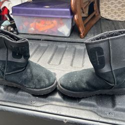  UGGS Black Boots Size 7 